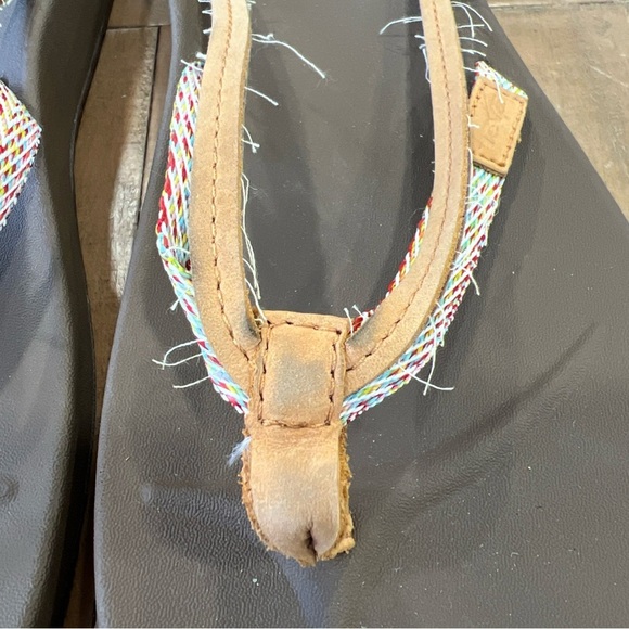 Teva Azure 2 tan leather Flip Flops with Multicolor fabric Straps - Picture 2 of 8